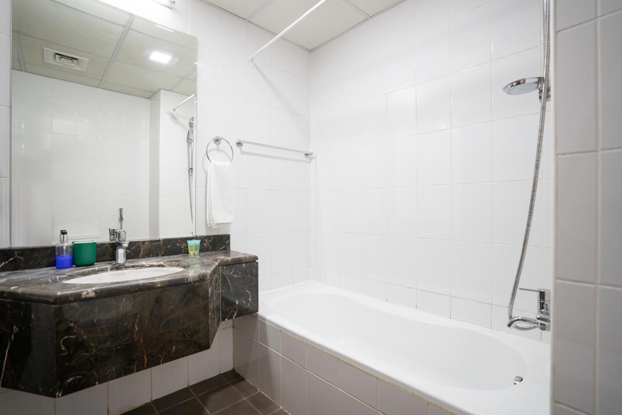 Rh- Perfect Downtown Getaway For Couple, Near Dubai Mall Екстер'єр фото